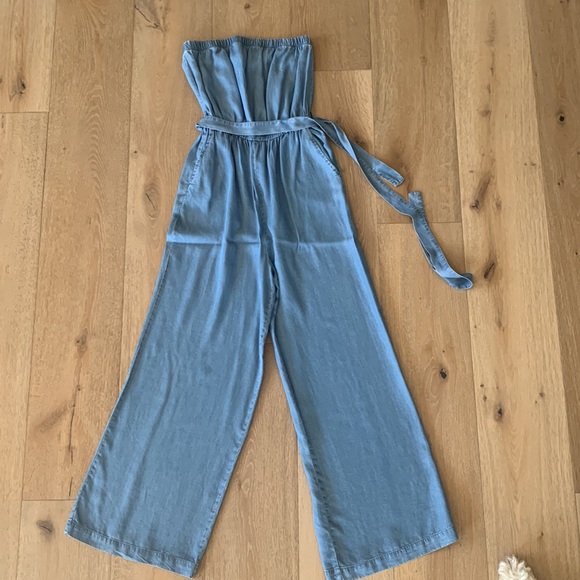 Forever 21 Chambray Jumpsuit - Picture 4 of 6